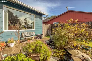 710 8th Ct SW, Bandon, OR 97411 - Photo 9