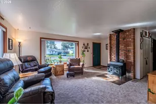 710 8th Ct SW, Bandon, OR 97411 - Photo 15