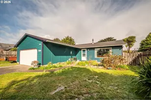 710 8th Ct SW, Bandon, OR 97411 - Photo 1