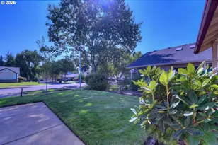 2956 Dahlia Ln, Eugene, OR 97404 - Photo 25