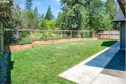 87660 Trek Dr, Veneta, OR 97487 - Photo 3
