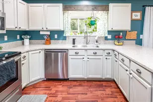 87660 Trek Dr, Veneta, OR 97487 - Photo 11