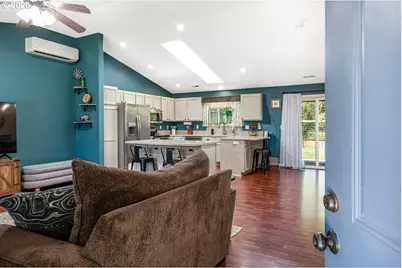87660 Trek Dr, Veneta, OR 97487 - Photo 5