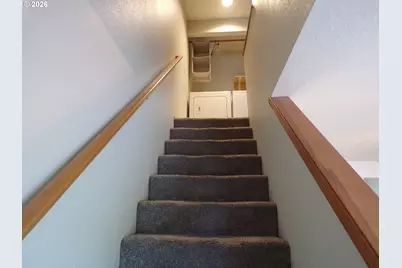 4792 Lancaster Dr #100, Salem, OR 97305 - Photo 17