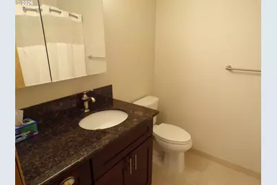 4792 Lancaster Dr #100, Salem, OR 97305 - Photo 11