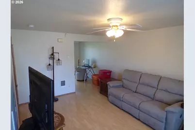 4792 Lancaster Dr #100, Salem, OR 97305 - Photo 9