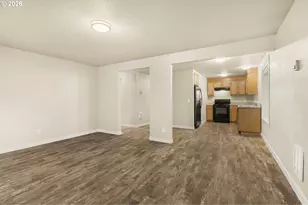 1570 James St, Woodburn, OR 97071 - Photo 25