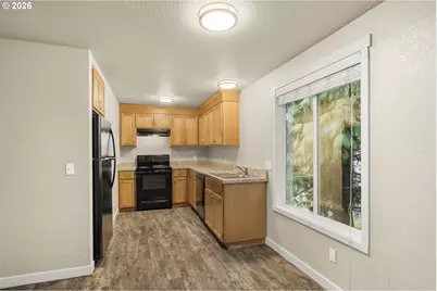 1570 James St, Woodburn, OR 97071 - Photo 19