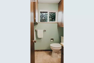 20180 NE Sunnycrest Rd, Newberg, OR 97132 - Photo 31