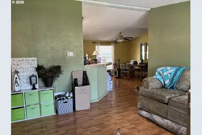 33838 E River Dr #26, Creswell, OR 97426 - Photo 3