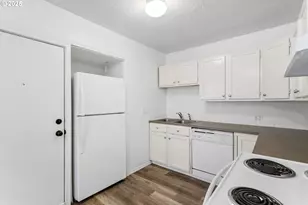 7733 NE Mason St, Portland, OR 97218 - Photo 7