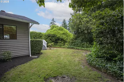 7733 NE Mason St, Portland, OR 97218 - Photo 23