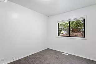 7733 NE Mason St, Portland, OR 97218 - Photo 15