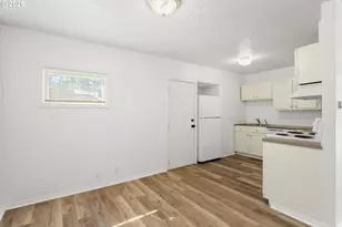 7733 NE Mason St, Portland, OR 97218 - Photo 5