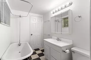 7733 NE Mason St, Portland, OR 97218 - Photo 17