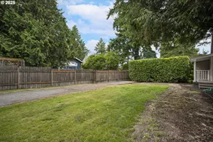 7733 NE Mason St, Portland, OR 97218 - Photo 27