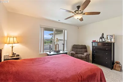 910 Swallow Ave, Sutherlin, OR 97479 - Photo 27