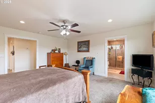 910 Swallow Ave, Sutherlin, OR 97479 - Photo 21