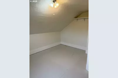 174 NE 4th Ave, Hillsboro, OR 97124 - Photo 25