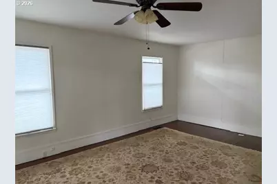 174 NE 4th Ave, Hillsboro, OR 97124 - Photo 9