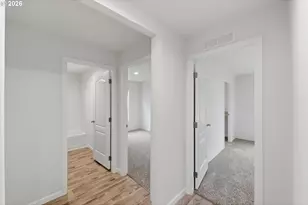 559 S Wall St, Coos Bay, OR 97420 - Photo 25