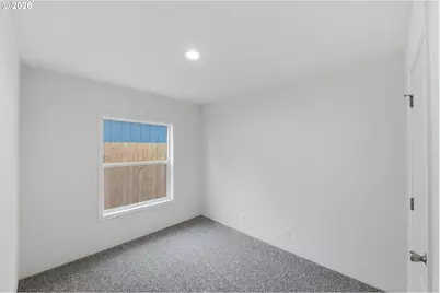 559 S Wall St, Coos Bay, OR 97420 - Photo 27