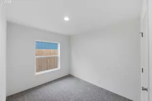 559 S Wall St, Coos Bay, OR 97420 - Photo 27