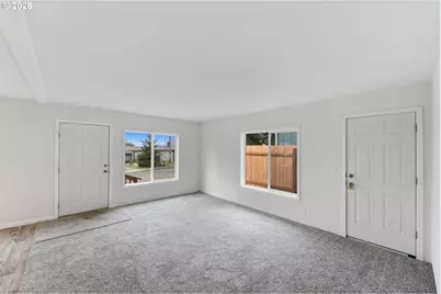 559 S Wall St, Coos Bay, OR 97420 - Photo 19