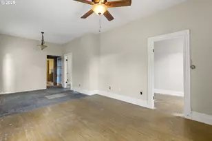 807 NE 74th Ave, Portland, OR 97213 - Photo 11