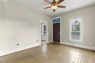 807 NE 74th Ave, Portland, OR 97213 - Photo 9