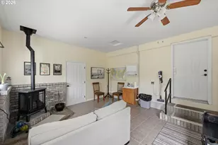 2145 Lynne Dr, North Bend, OR 97459 - Photo 31