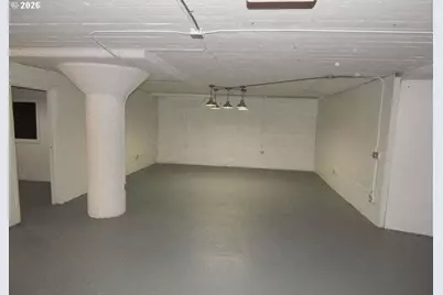 327 S Fir St, Medford, OR 97501 - Photo 15