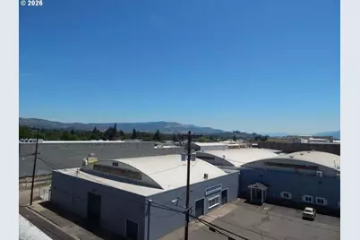 327 S Fir St, Medford, OR 97501 - Photo 31