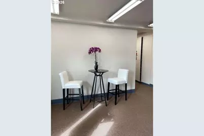 327 S Fir St, Medford, OR 97501 - Photo 5