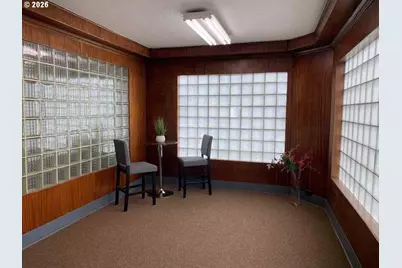 327 S Fir St, Medford, OR 97501 - Photo 7