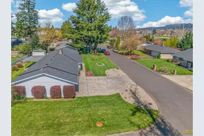 14579 SE Primrose Ave, Milwaukie, OR 97267 - Photo 37