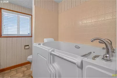 14579 SE Primrose Ave, Milwaukie, OR 97267 - Photo 21