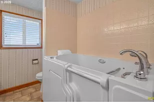 14579 SE Primrose Ave, Milwaukie, OR 97267 - Photo 21