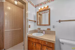 14579 SE Primrose Ave, Milwaukie, OR 97267 - Photo 27