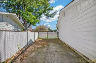 14579 SE Primrose Ave, Milwaukie, OR 97267 - Photo 5