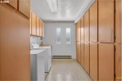 14579 SE Primrose Ave, Milwaukie, OR 97267 - Photo 29