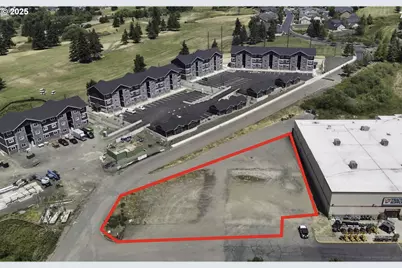 324 Dakota St, Sutherlin, OR 97479 - Photo 1