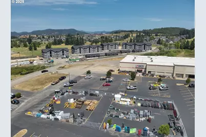 324 Dakota St, Sutherlin, OR 97479 - Photo 37