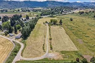 308 Helweg Rd, Winston, OR 97496 - Photo 43