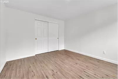 13145 SE Division St, Portland, OR 97236 - Photo 19