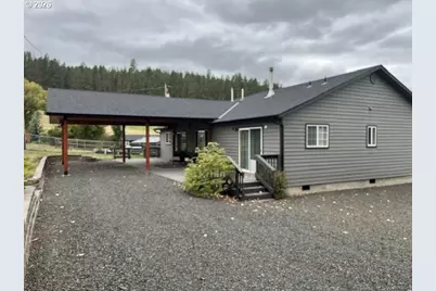503 S Holmes St, Wallowa, OR 97885 - Photo 9