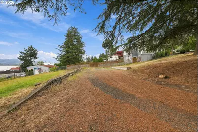 409 Columbia River Hwy, Rainier, OR 97048 - Photo 25