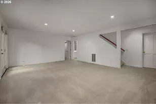 1439 SW Highland Rd, Portland, OR 97221 - Photo 35