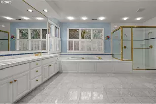 1439 SW Highland Rd, Portland, OR 97221 - Photo 23