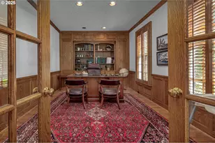 1439 SW Highland Rd, Portland, OR 97221 - Photo 17